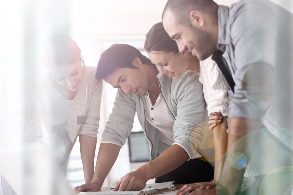 https://6013556.fs1.hubspotusercontent-na1.net/hubfs/6013556/Altlaw%20Marketing/Imagery/General%20imagery/Group%20of%20business%20people%20in%20office%20working%20on%20project.jpeg